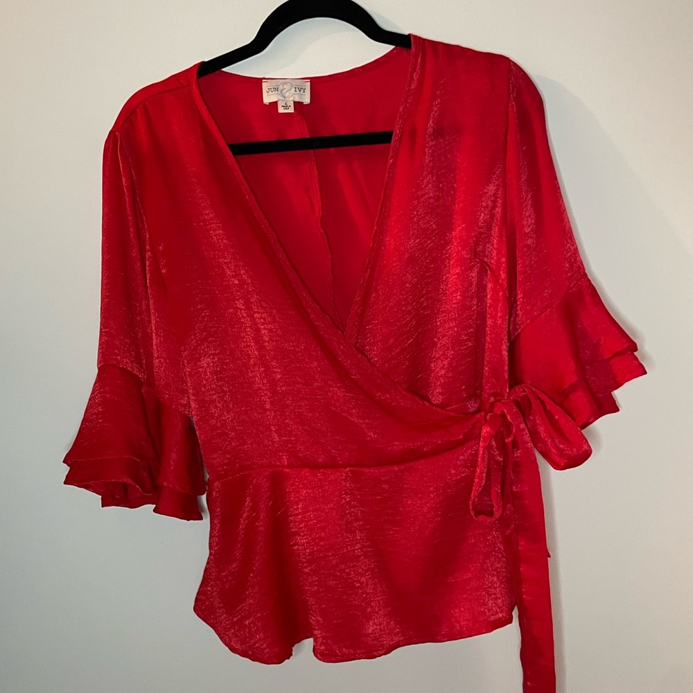 Francesca’s Jun & Ivy wrap top